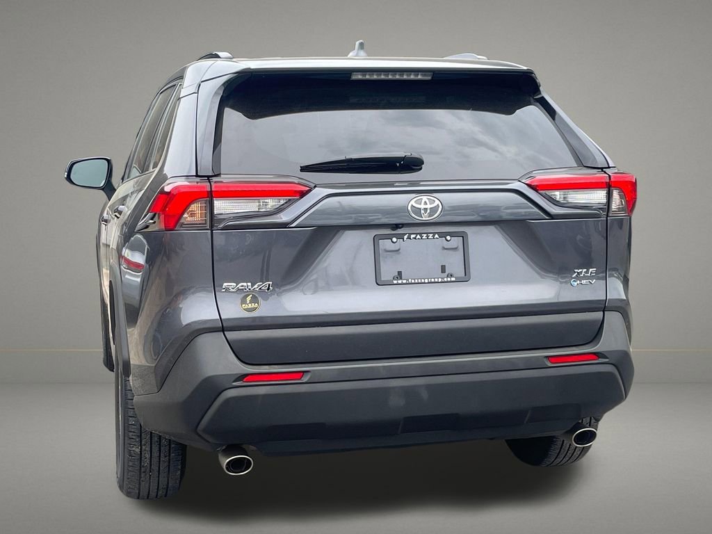 Used 2025 Toyota RAV4 XLE AWD/4WD image 3