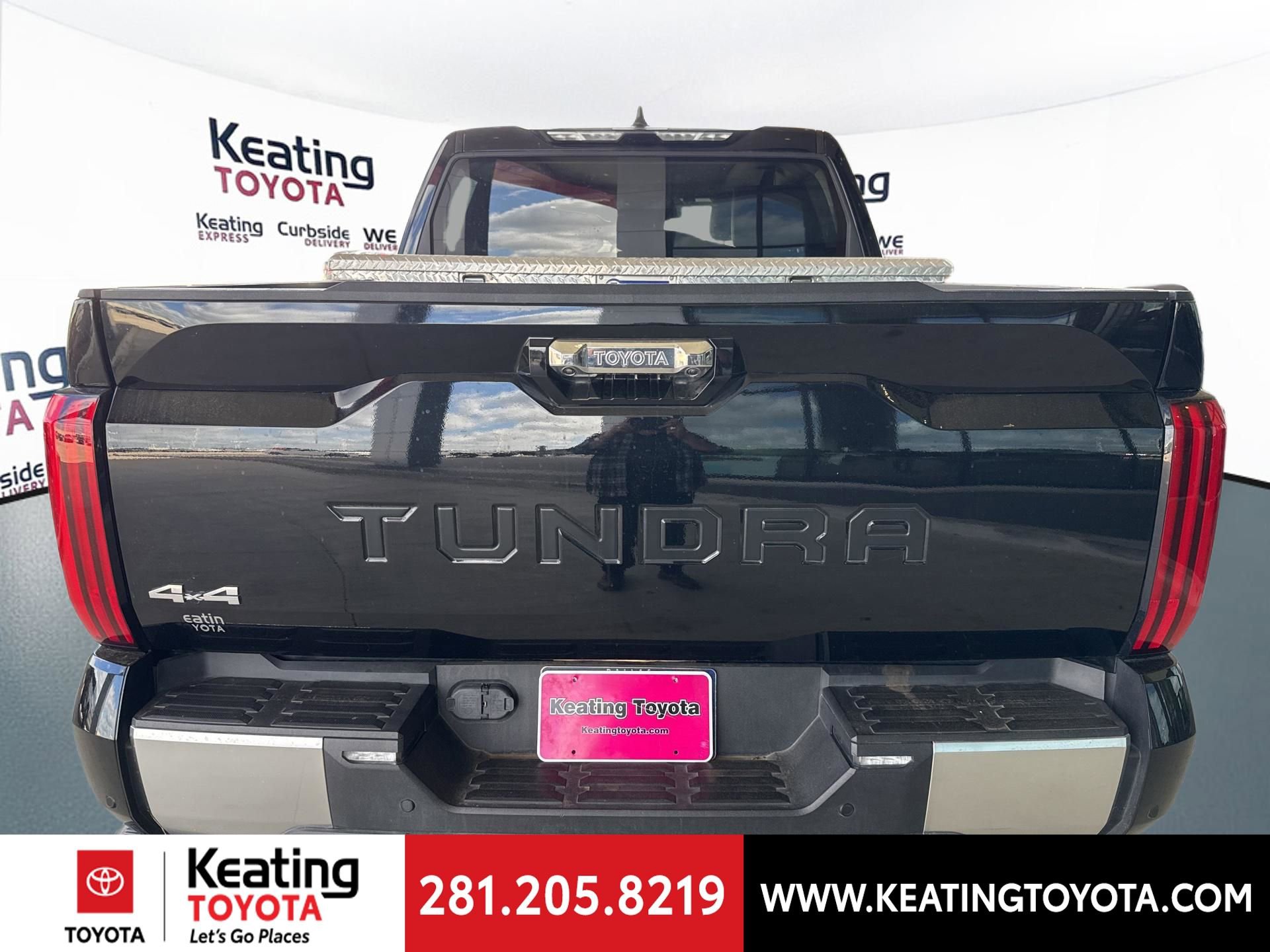 Used 2024 Toyota Tundra Limited w/ Power Package image 6