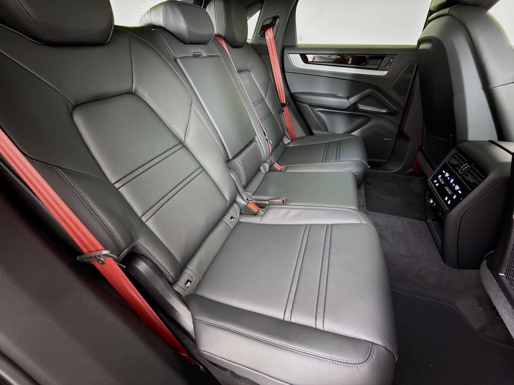 New 2026 Porsche Cayenne E-Hybrid Coupe AWD/4WD image 29