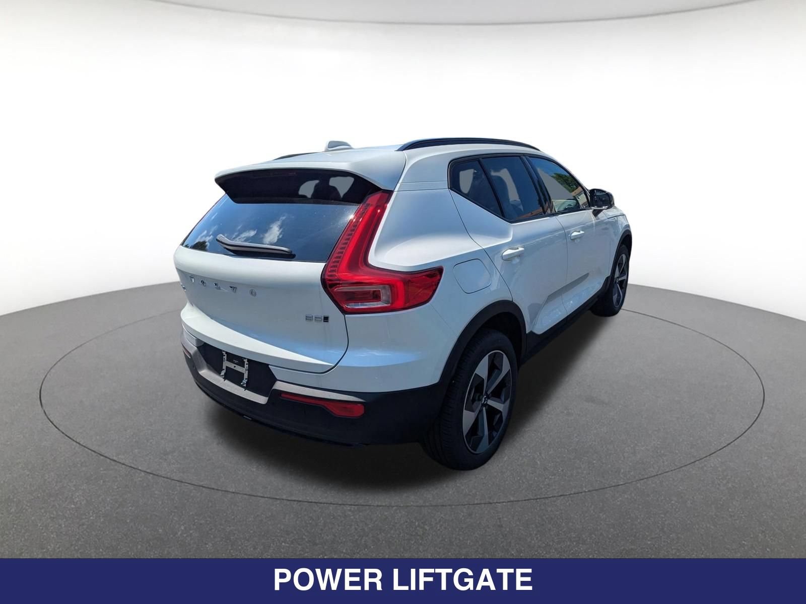 New 2026 Volvo XC40 B5 Plus w/ Protection Package Premier AWD/4WD image 5