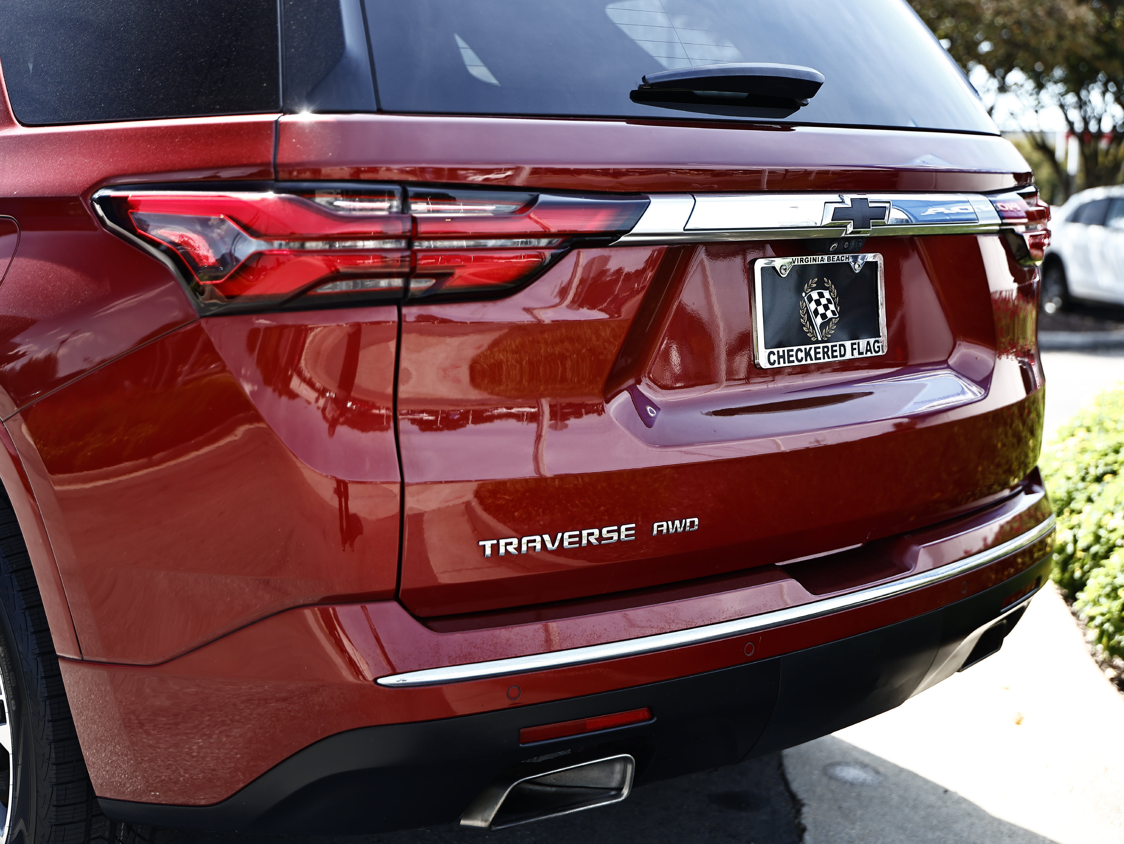 Used 2022 Chevrolet Traverse High Country w/ LPO, Floor Liner Package AWD/4WD image 8