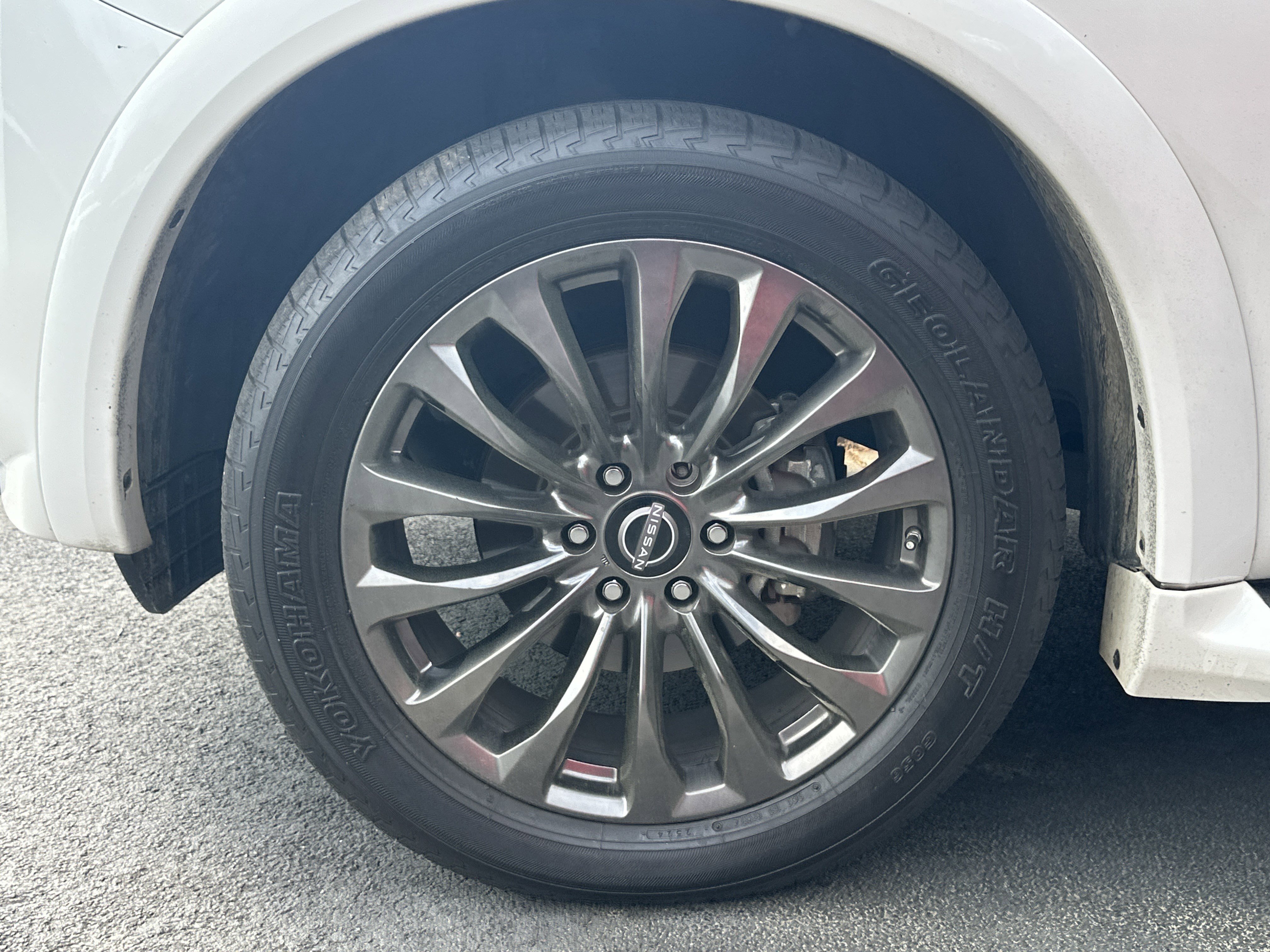 Used 2022 Nissan Armada Platinum w/ Captain's Chairs Package image 11