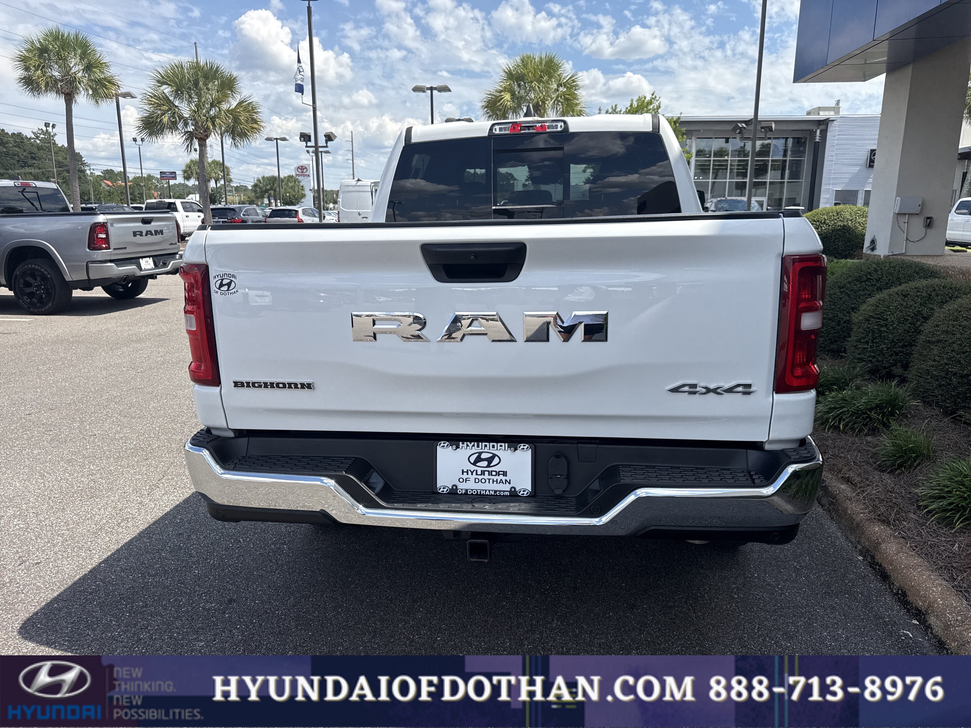 Used 2025 RAM 1500 Big Horn AWD/4WD image 3