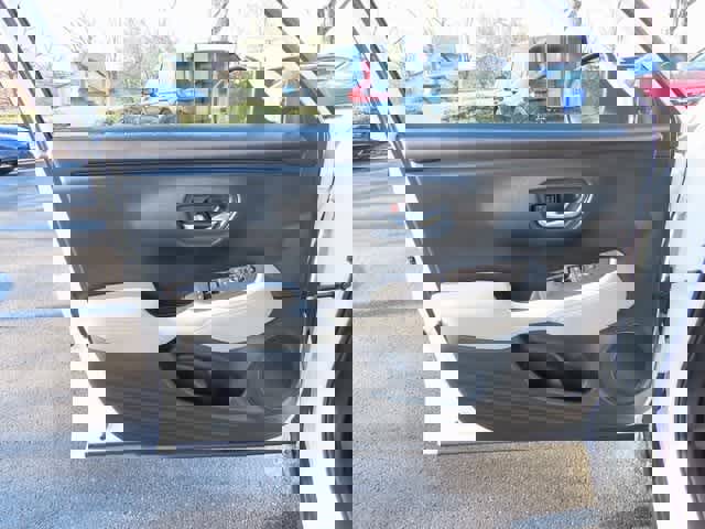 Certified 2023 Honda HR-V LX image 15