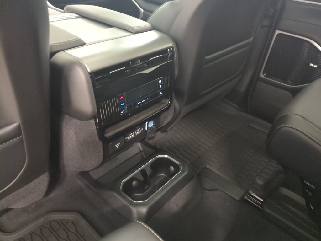 New 2026 Jeep Grand Wagoneer L Limited w/ Premium Group II AWD/4WD image 14