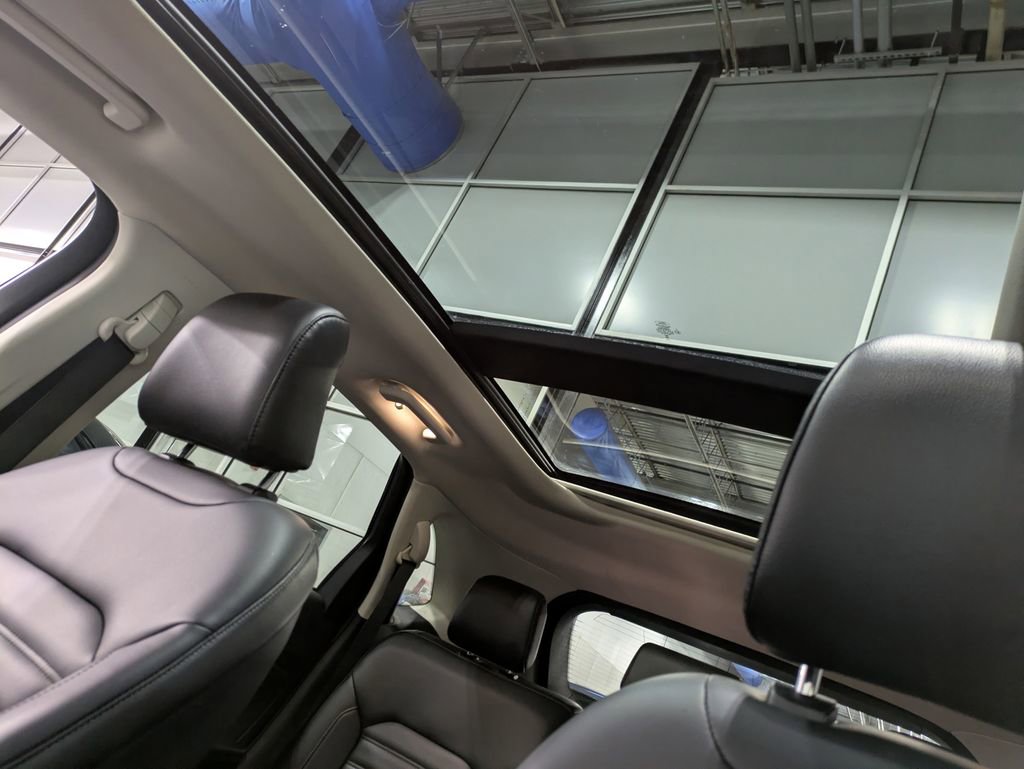 Certified 2024 Ford Edge SEL w/ Convenience Package AWD/4WD image 24