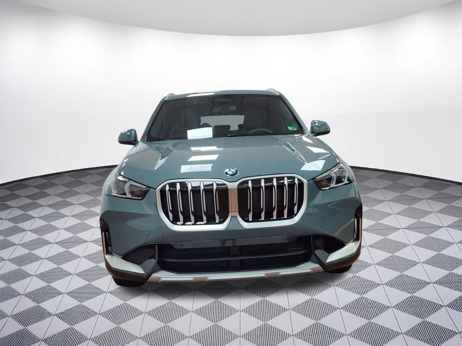 Used 2025 BMW X1 xDrive28i w/ Convenience Package image 5