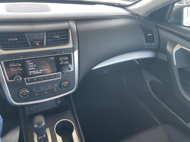 Used 2017 Nissan Altima 2.5 SR FWD image 16