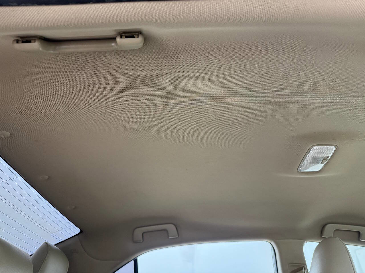 Used 2016 Toyota Corolla LE image 28