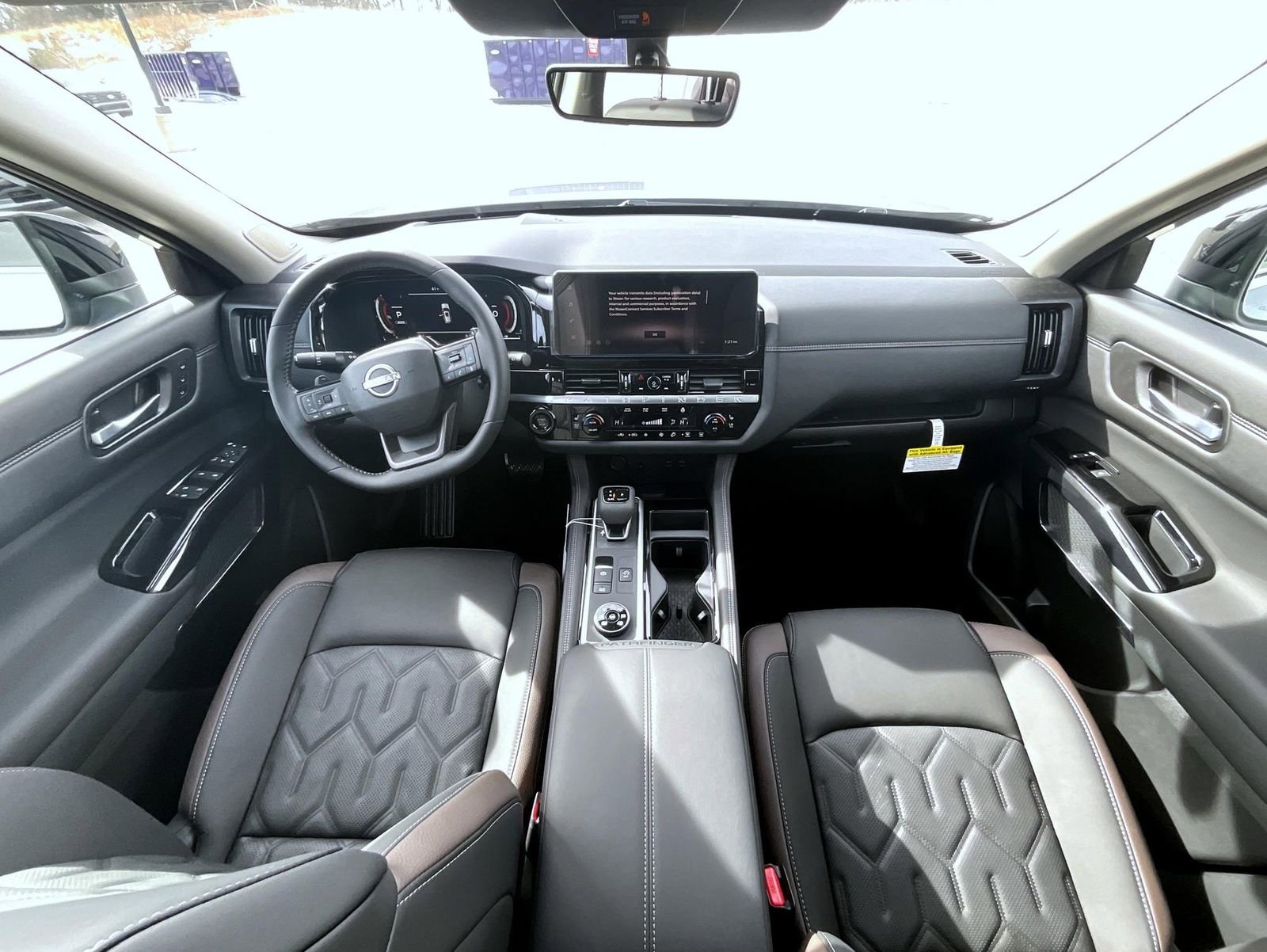 New 2026 Nissan Pathfinder Platinum AWD/4WD image 15