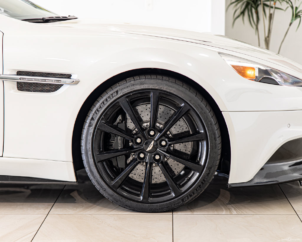 Used 2016 Aston Martin Vanquish Volante RWD image 10