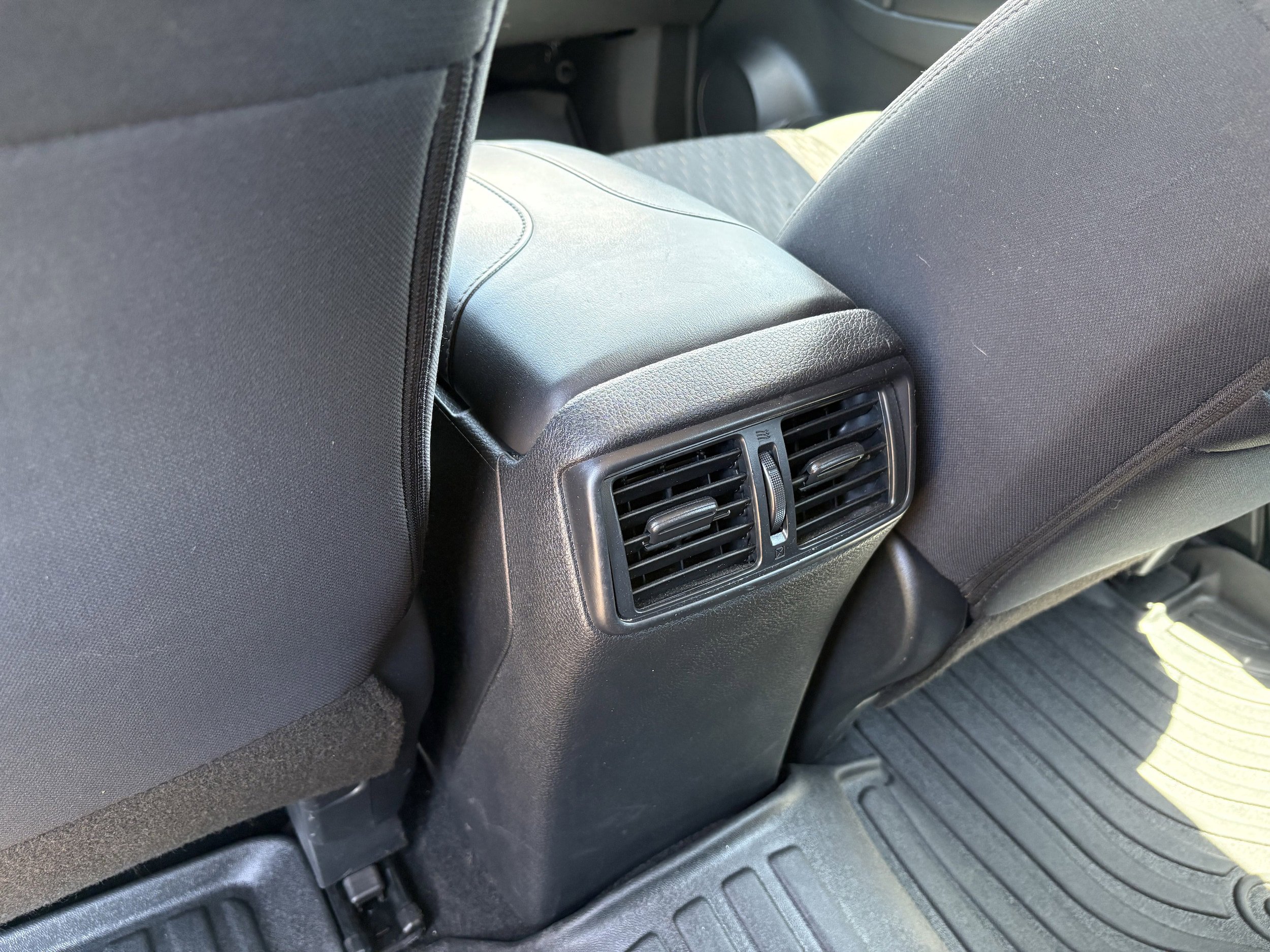 Used 2020 Nissan Rogue S AWD/4WD image 29