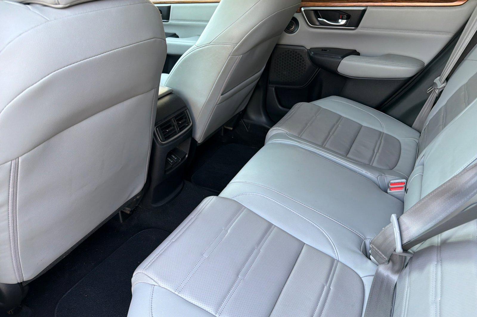Used 2019 Honda CR-V Touring image 12