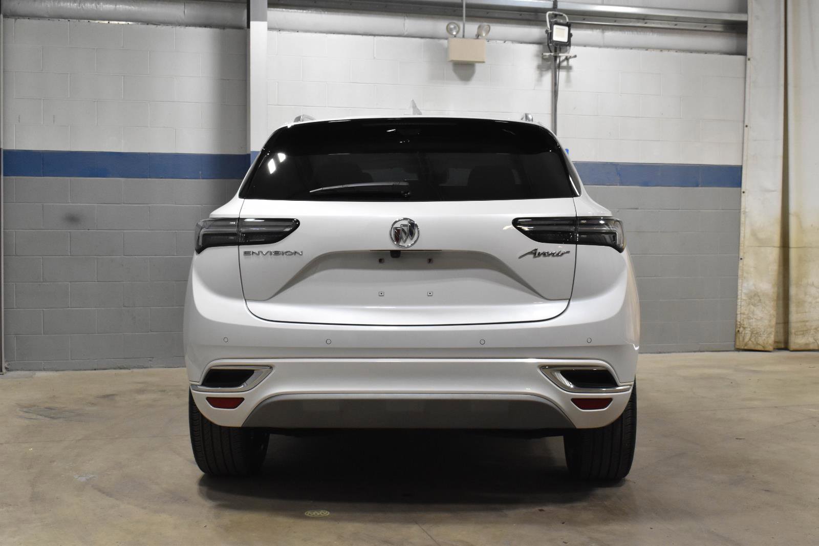 Used 2023 Buick Envision Avenir image 31