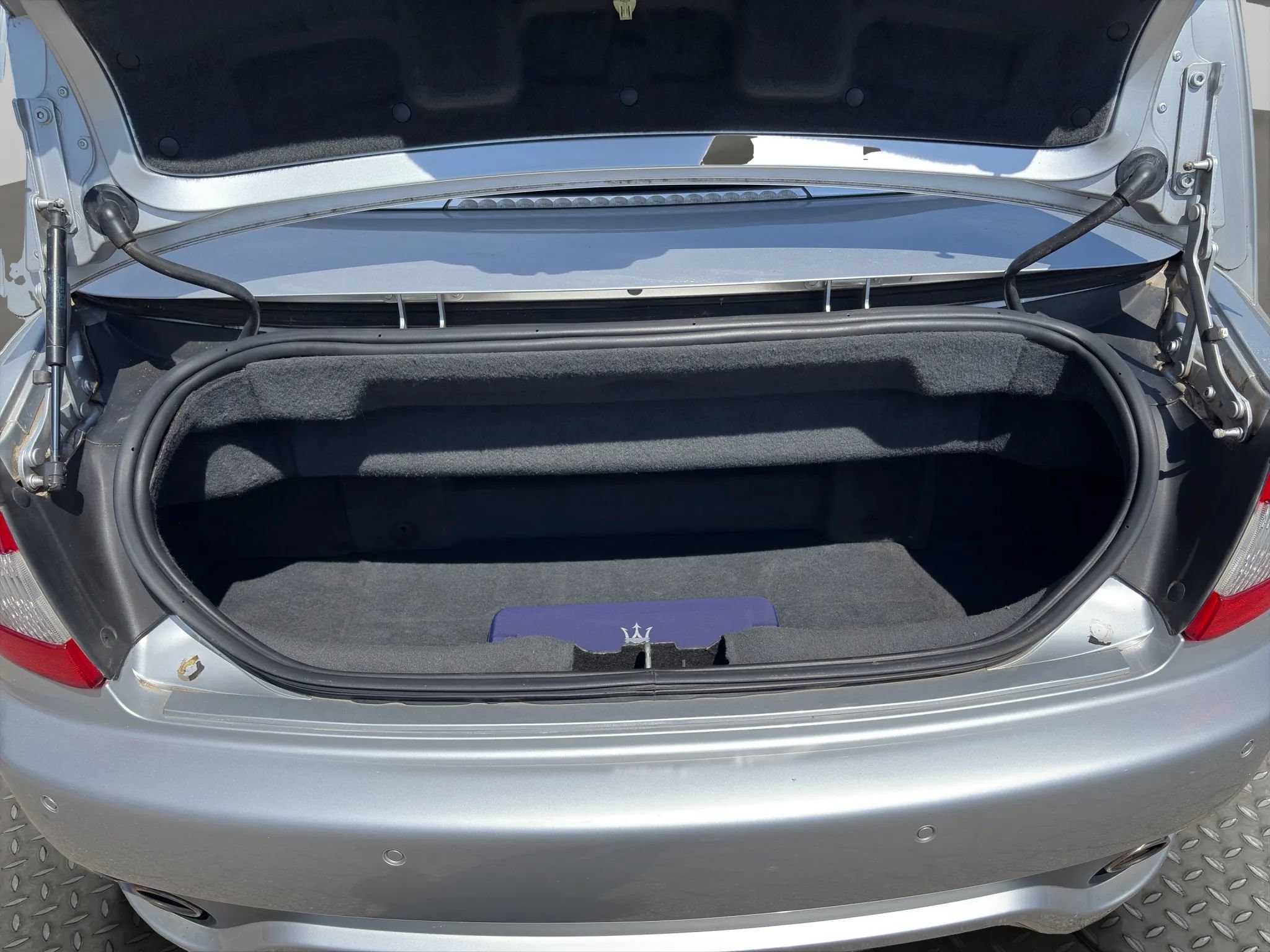Used 2011 Maserati GranTurismo Convertible RWD image 26
