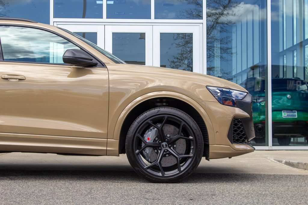 Used 2025 Audi RS Q8 performance AWD/4WD image 5