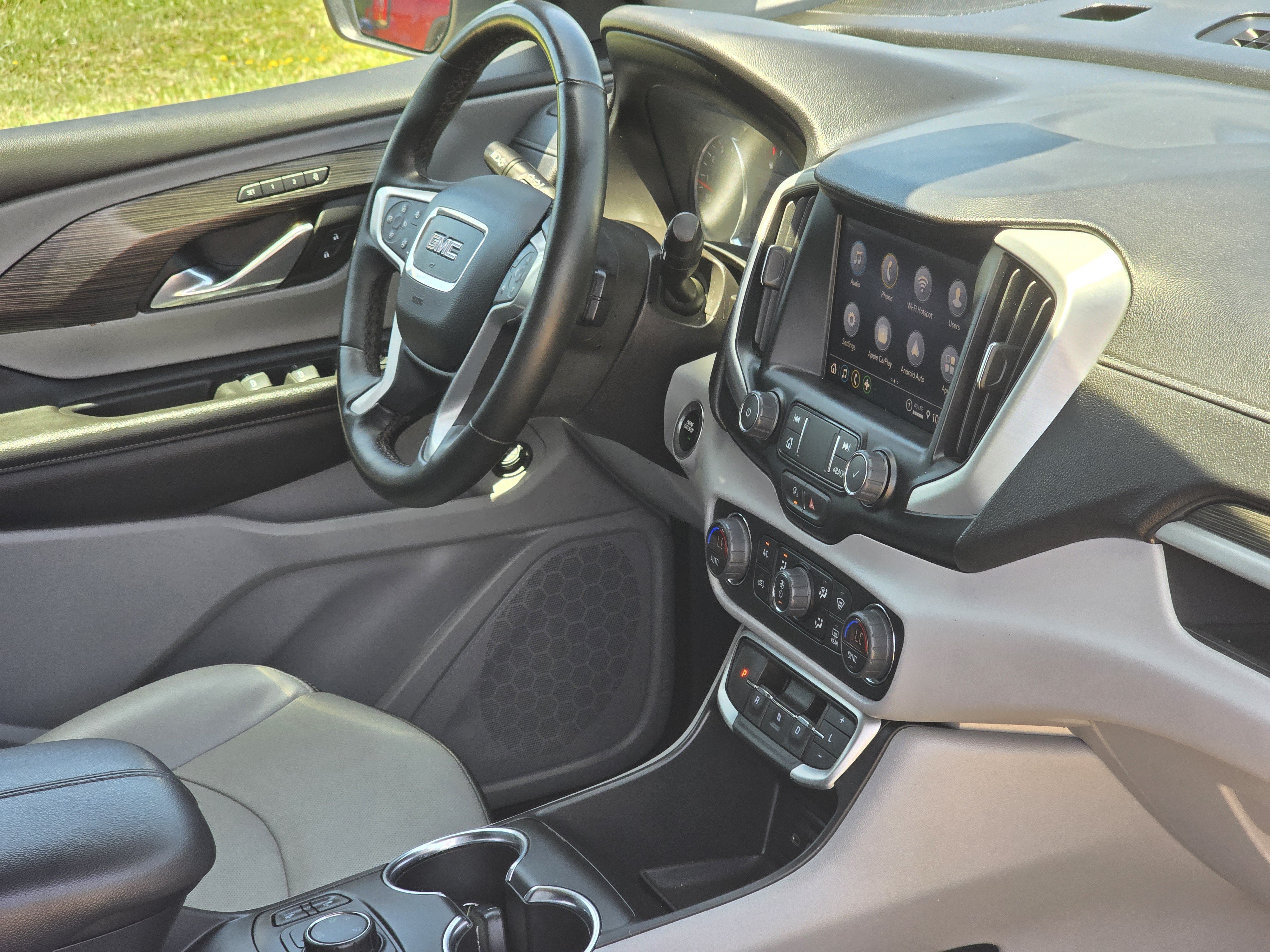 Used 2024 GMC Terrain SLT AWD/4WD image 36