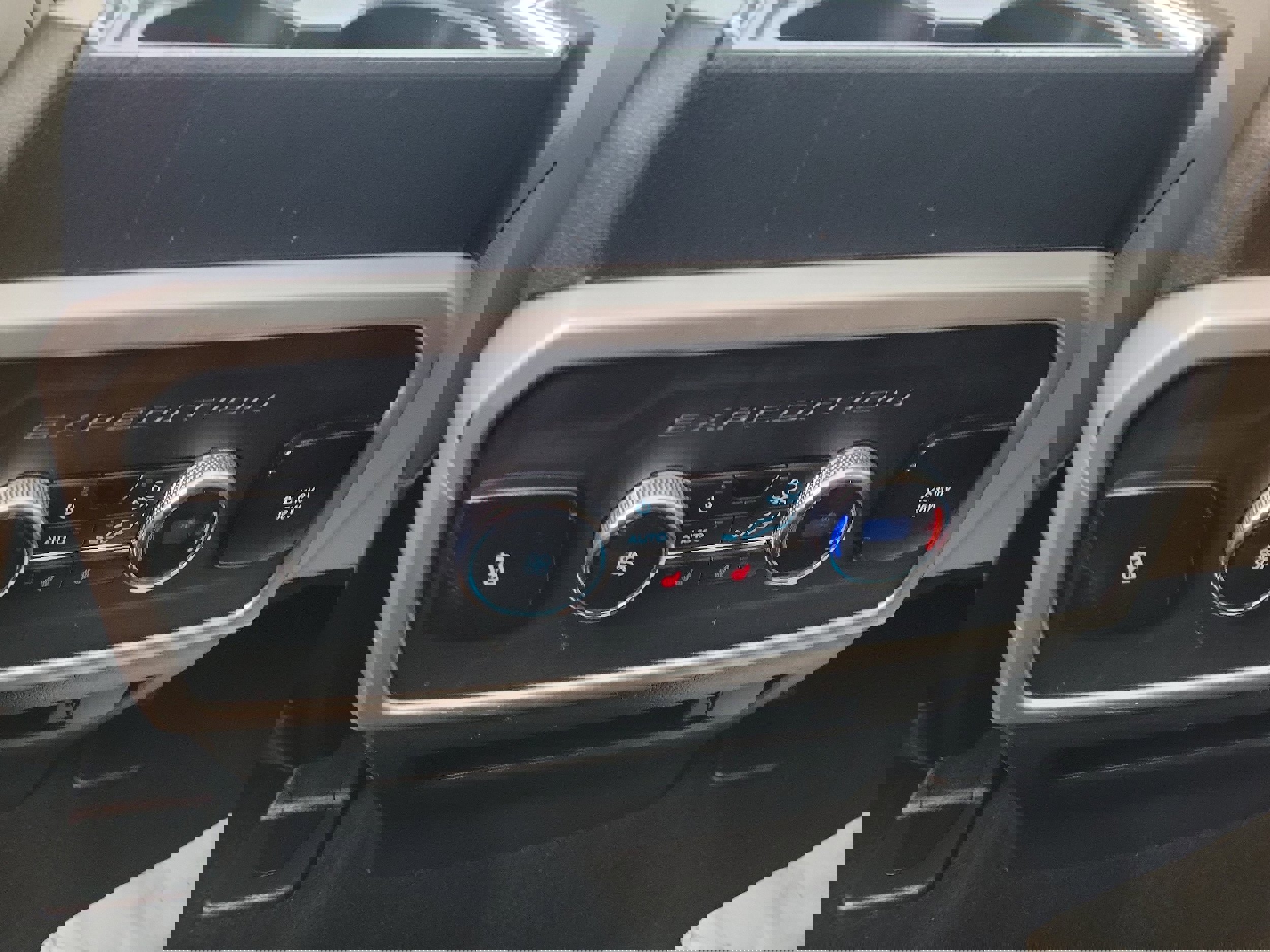 Certified 2023 Ford Expedition Limited image 13