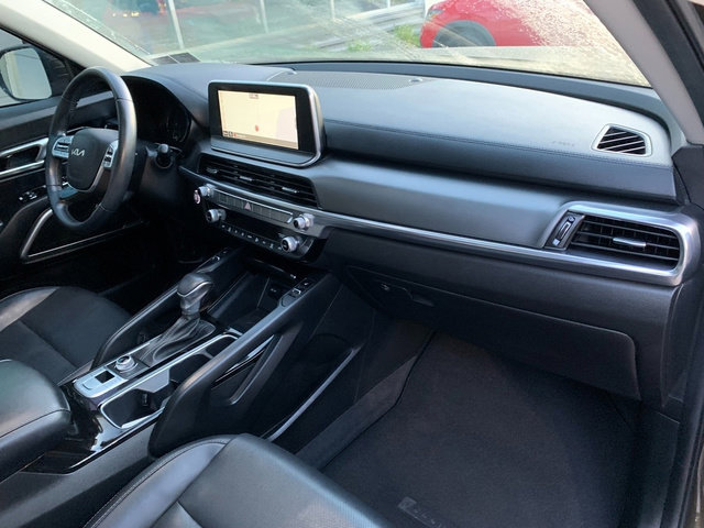 Used 2022 Kia Telluride S image 11