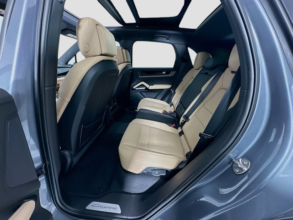 New 2026 Porsche Cayenne AWD/4WD image 24