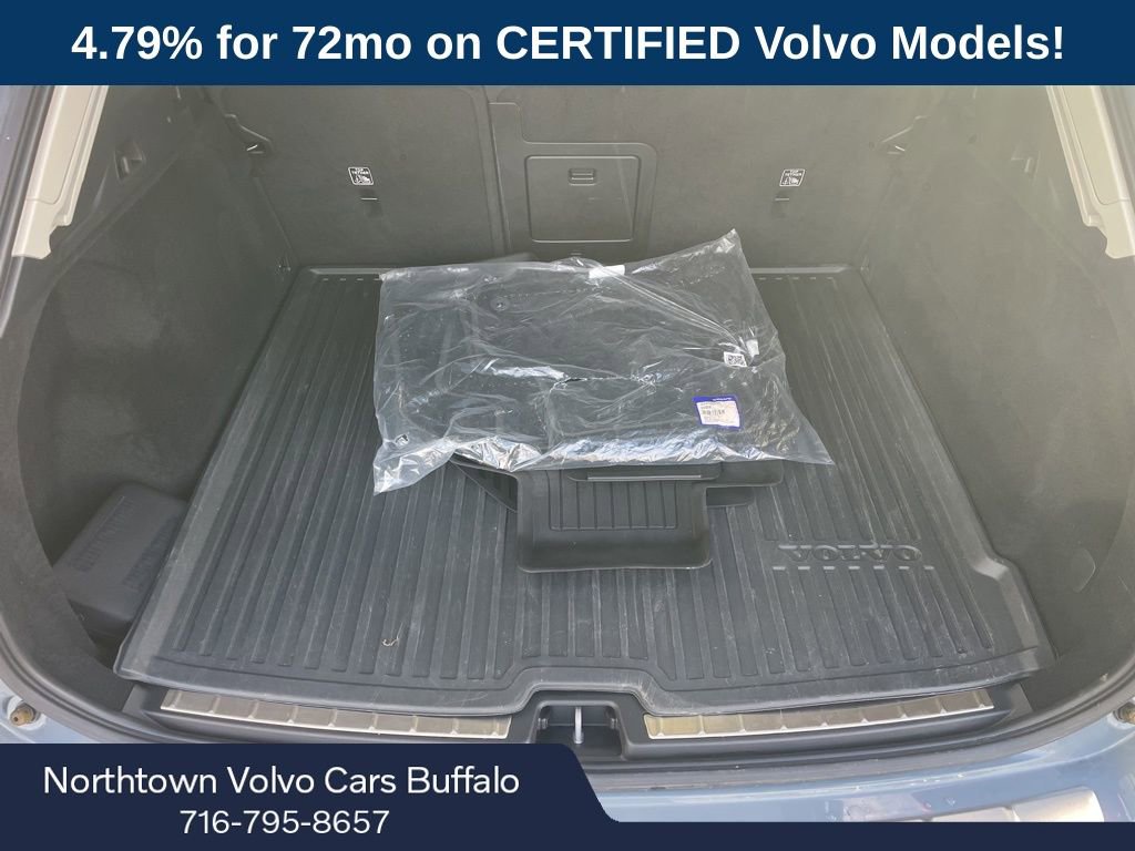 Certified 2023 Volvo XC60 B5 Plus w/ Climate Package image 6