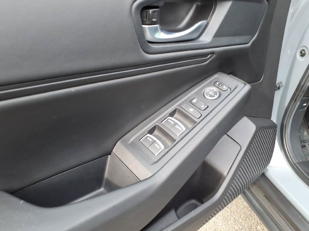 Certified 2025 Honda Accord SE image 10