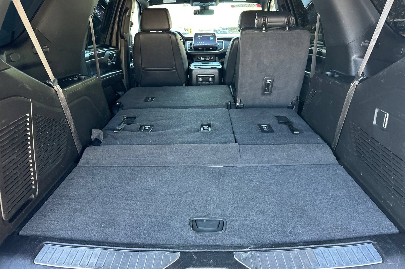 Used 2022 Chevrolet Tahoe RST RWD image 16