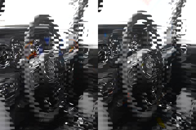 New 2025 Jeep Gladiator Sport AWD/4WD image 12