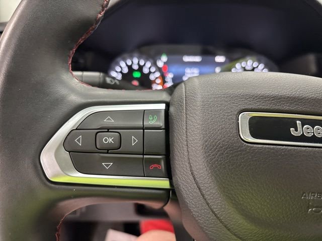 Used 2022 Jeep Compass Trailhawk w/ Trailhawk Convenience Group AWD/4WD image 24