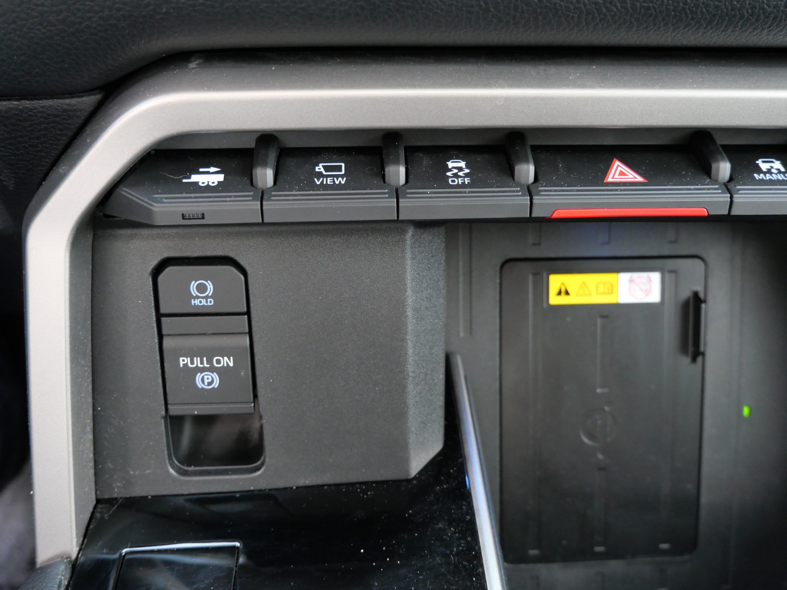 Used 2022 Toyota Tundra Limited AWD/4WD image 32