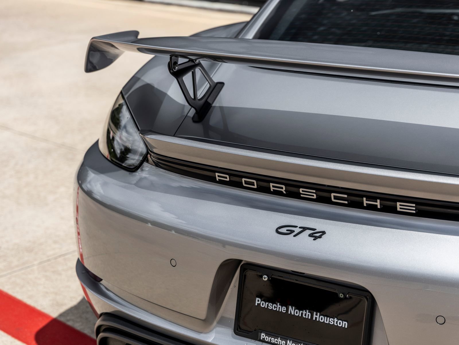 Used 2020 Porsche 718 Cayman GT4 RWD image 14
