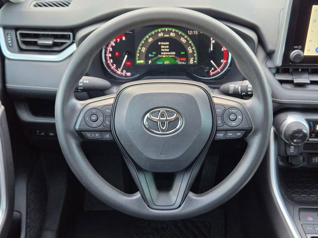 Used 2024 Toyota RAV4 XLE w/ Convenience Package image 18