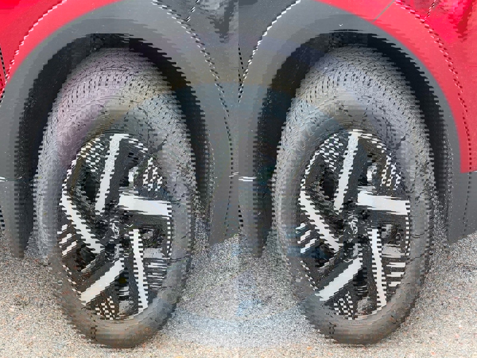 New 2026 Nissan Kicks SV image 10