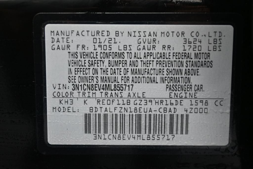 Used 2021 Nissan Versa SV FWD image 9
