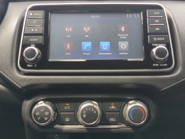 Used 2020 Nissan Versa S FWD image 22