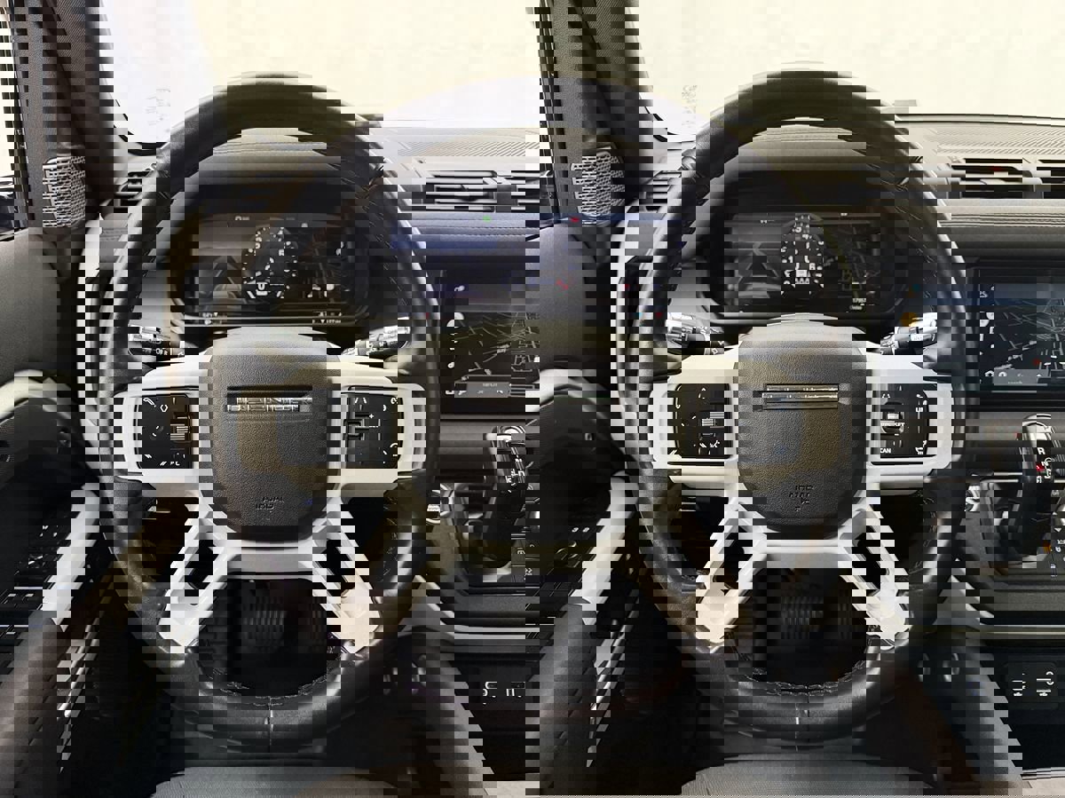 Used 2020 Land Rover Defender 110 First Edition image 13