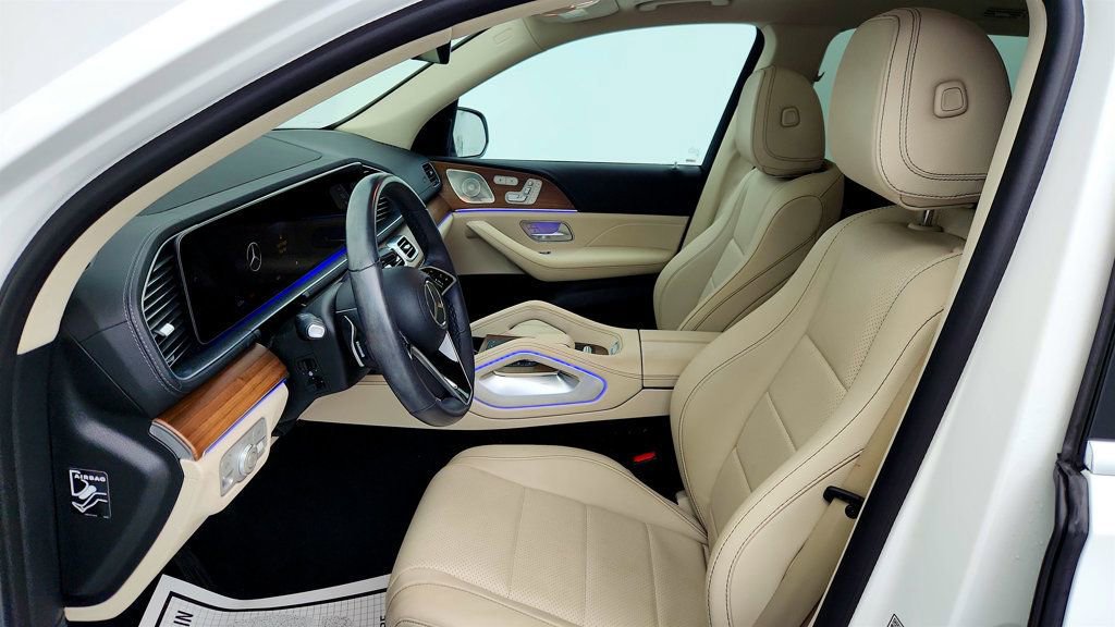Used 2024 Mercedes-Benz GLS 450 4MATIC image 19