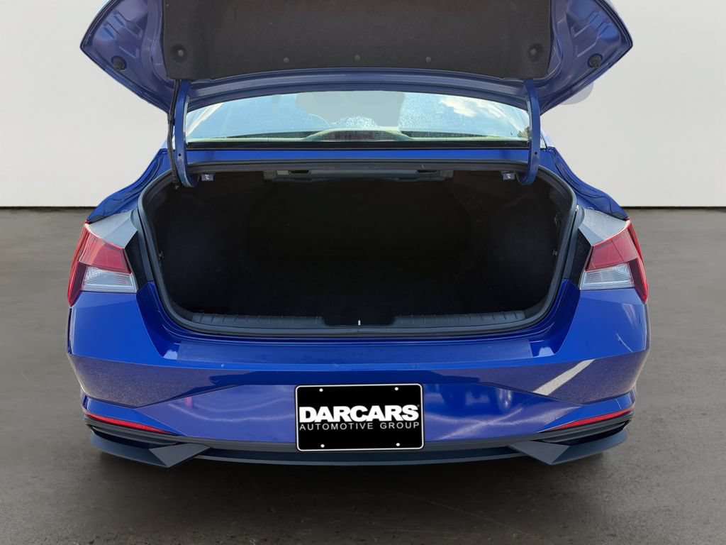 Used 2023 Hyundai Elantra SEL w/ Convenience Package FWD image 14