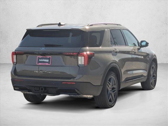 New 2026 Ford Explorer ST-Line w/ ST-Line Street Pack image 2