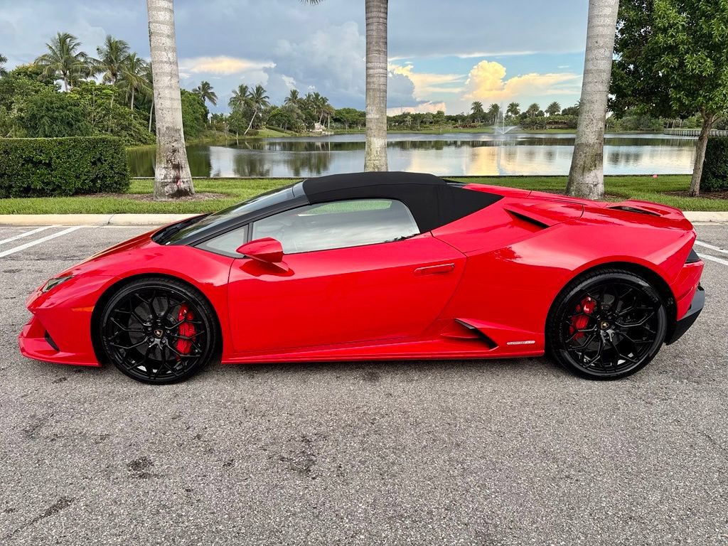 Used 2020 Lamborghini Huracan EVO AWD/4WD image 12