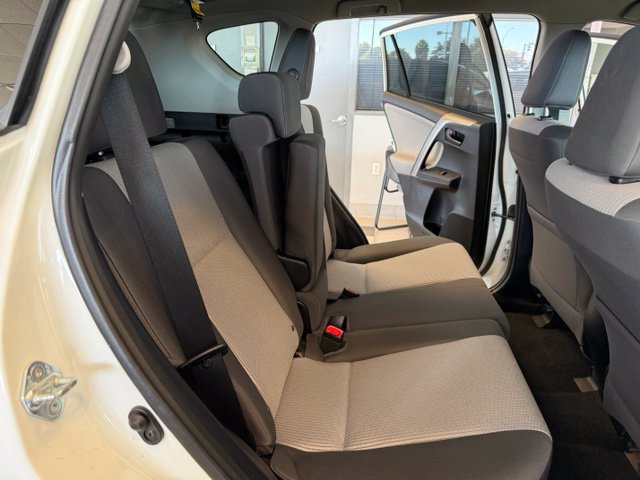 Used 2015 Toyota RAV4 LE AWD/4WD image 23