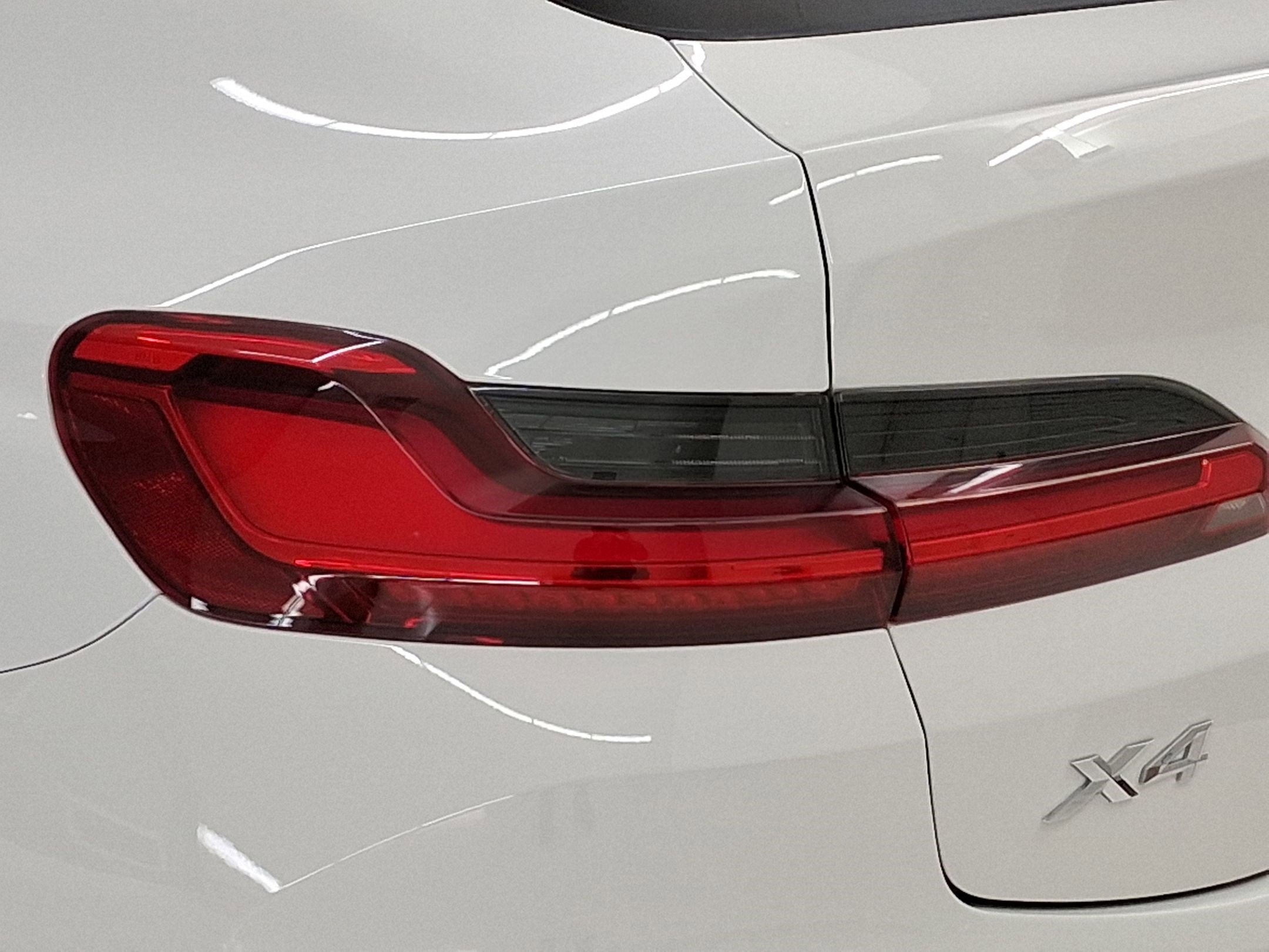 Certified 2023 BMW X4 xDrive30i w/ Convenience Package image 10