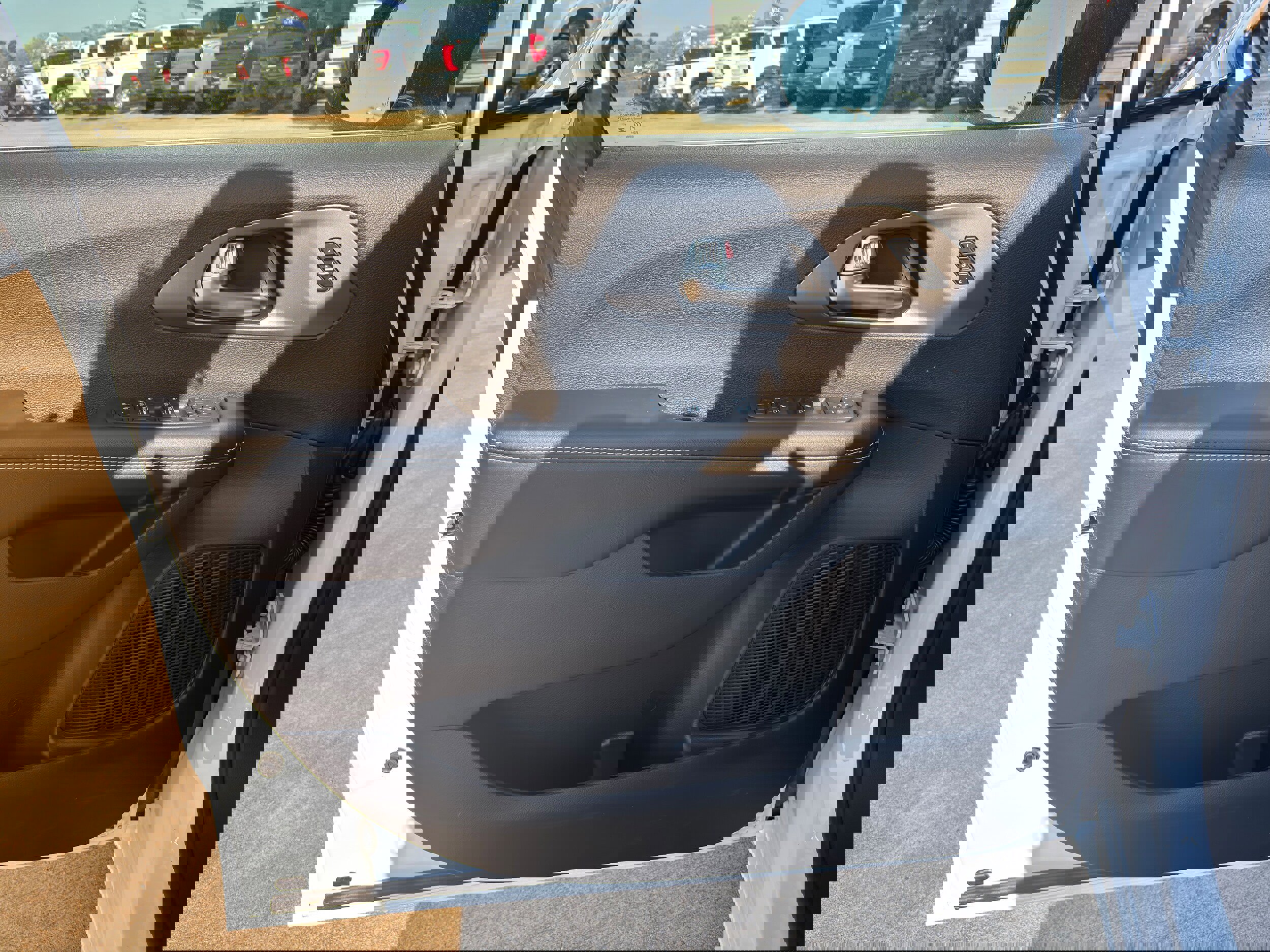 New 2026 Chrysler Pacifica Select image 6