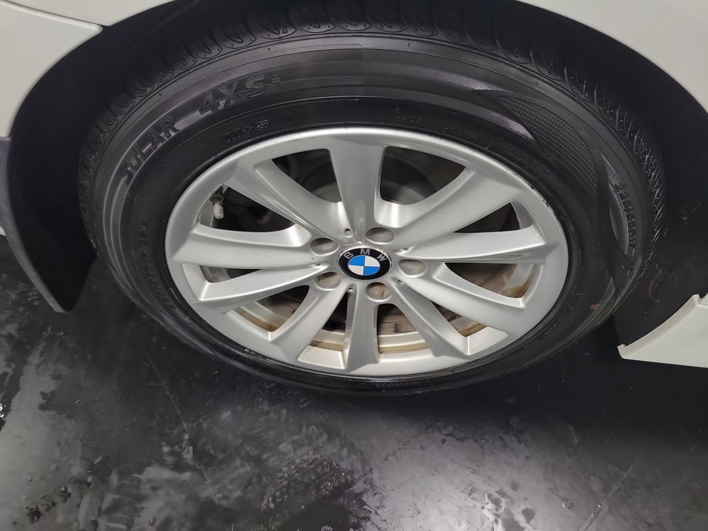 Used 2016 BMW 528i xDrive Sedan AWD/4WD image 12