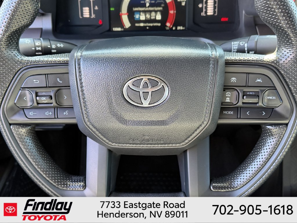 Used 2025 Toyota Tacoma SR5 AWD/4WD image 19