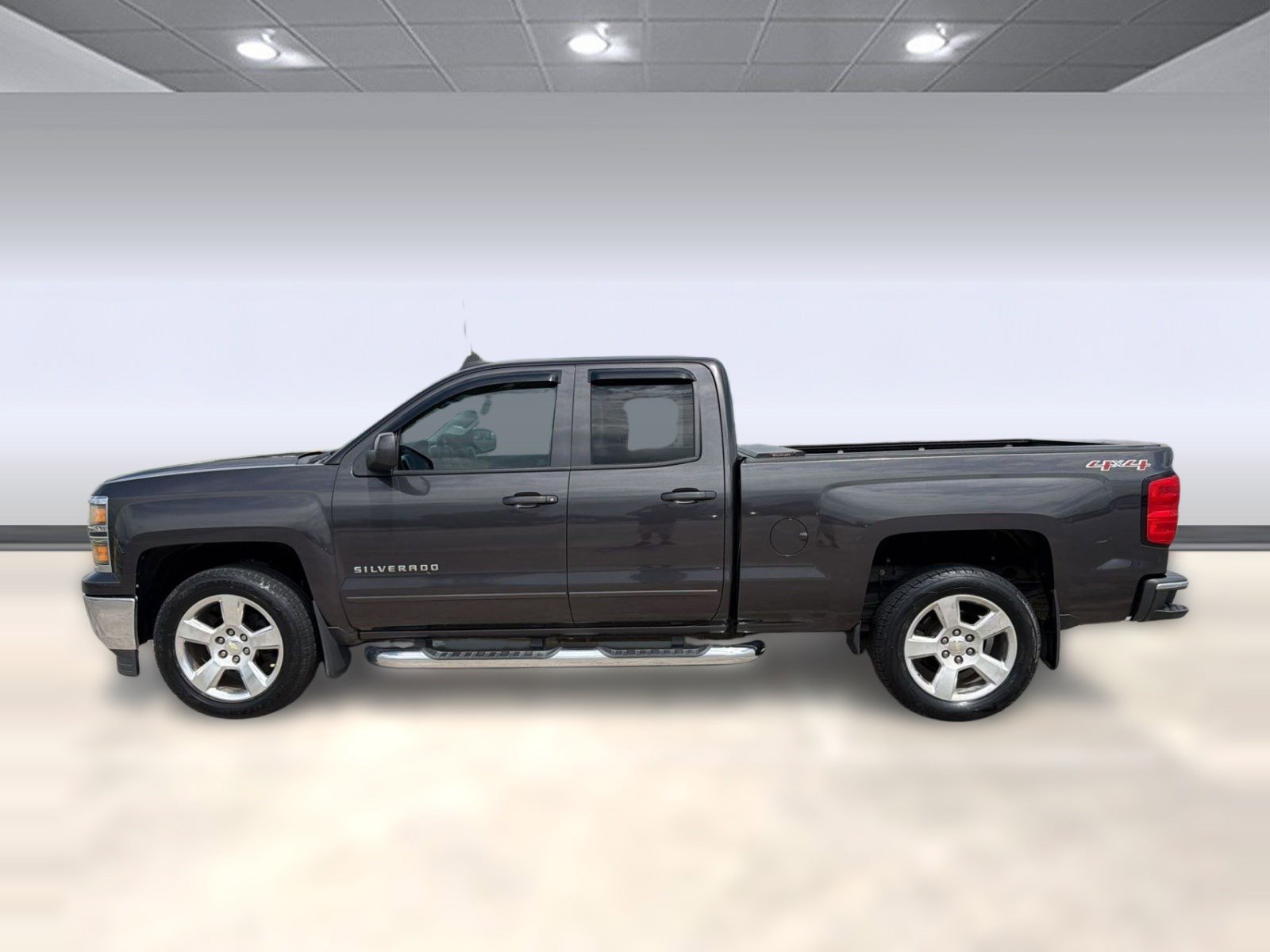 Used 2015 Chevrolet Silverado 1500 LT AWD/4WD image 2