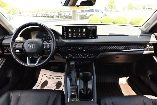 Used 2024 Honda Accord Touring image 7