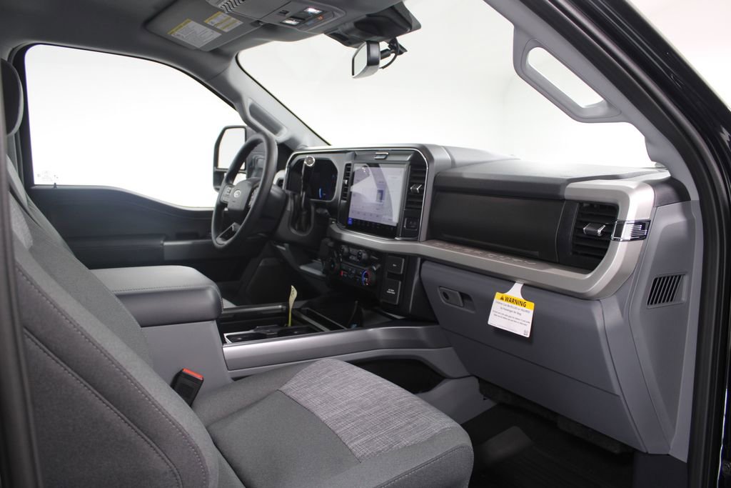 New 2026 Ford F250 XLT w/ XLT Premium Package image 31