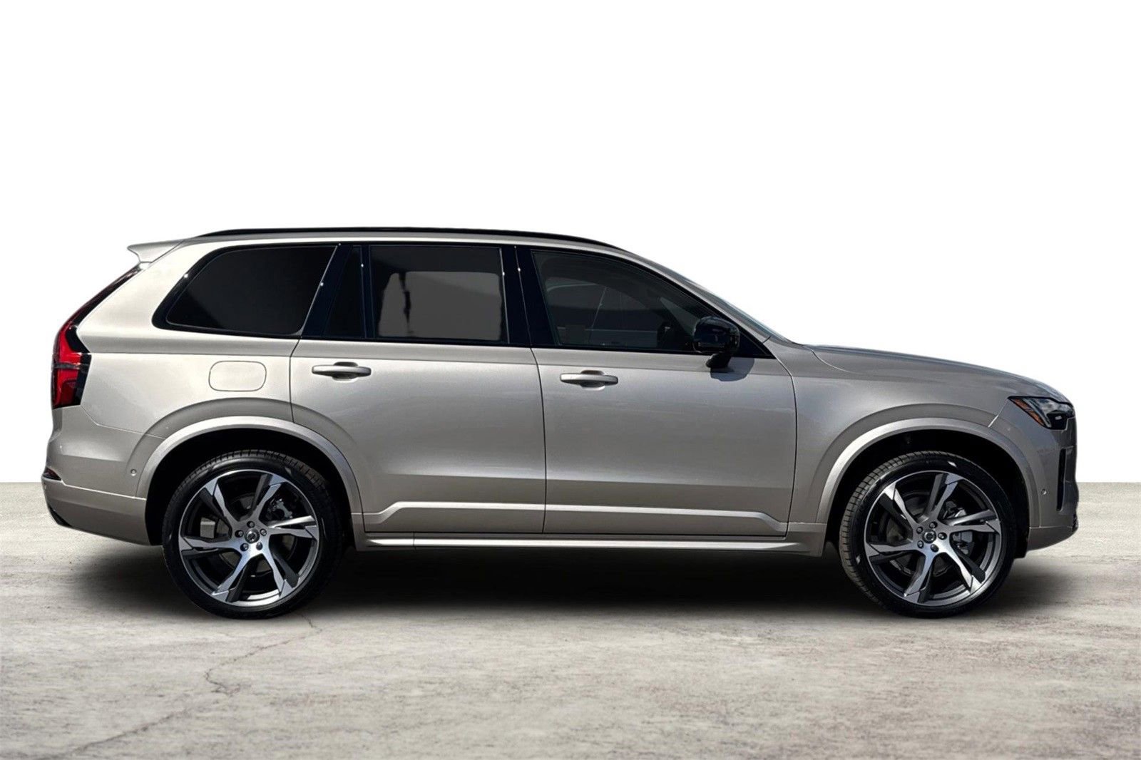 New 2026 Volvo XC90 B6 Ultra w/ Lounge Package image 8
