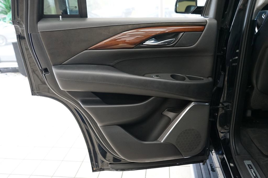 Used 2015 Cadillac Escalade Premium AWD/4WD image 53